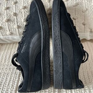 Puma Men's Black Suede Sneakers
